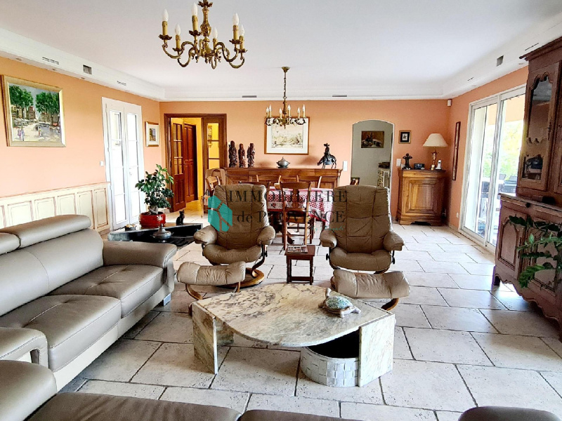 IMMOBILIERE DE PROVENCE, SALE Villas, ref. : 964 / 723021